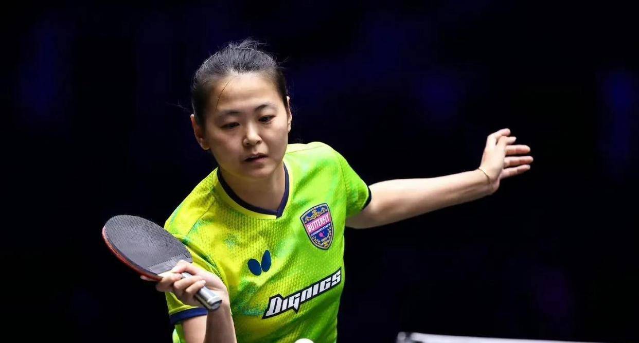 爱游戏-常规赛巅峰对决！川蜀烈马队惊险晋级南城风暴队，拳击赛场再起波澜；临场应变见真章的简单介绍