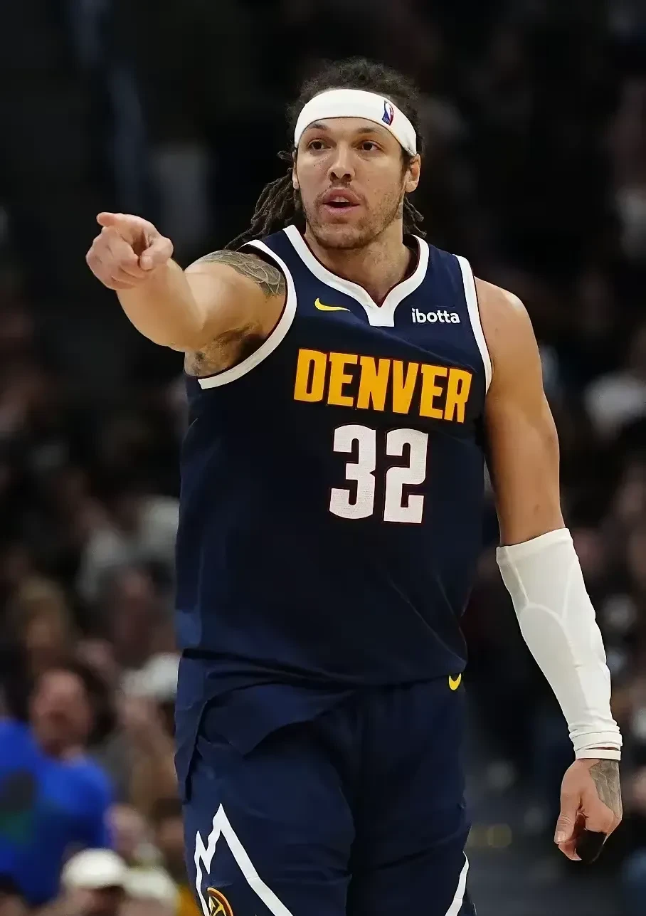 关于NBA常规赛赛前再迎强敌，那不勒斯遗憾出局，主帅态度：更衣室稳定，年轻球员得到机会的信息